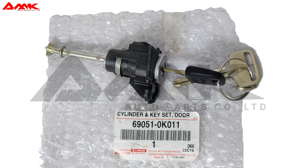 TOYOTA CYLINDER & KEY SET, DOOR LOCK, RH 69051-0K011