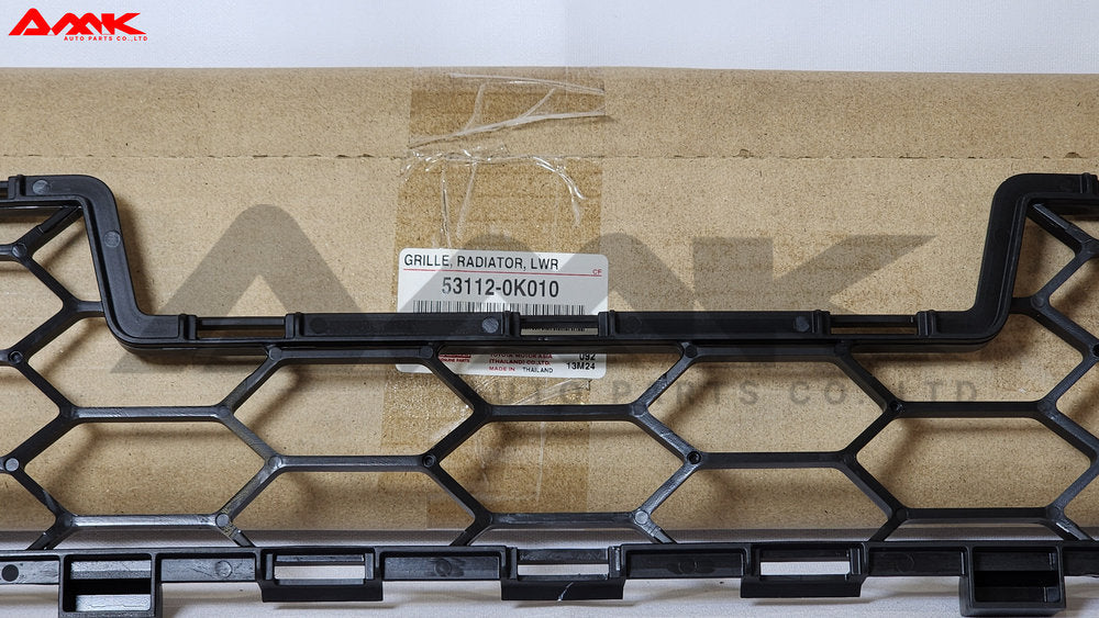 TOYOTA GRILLE, RADIATOR, LWR 53112-0K010